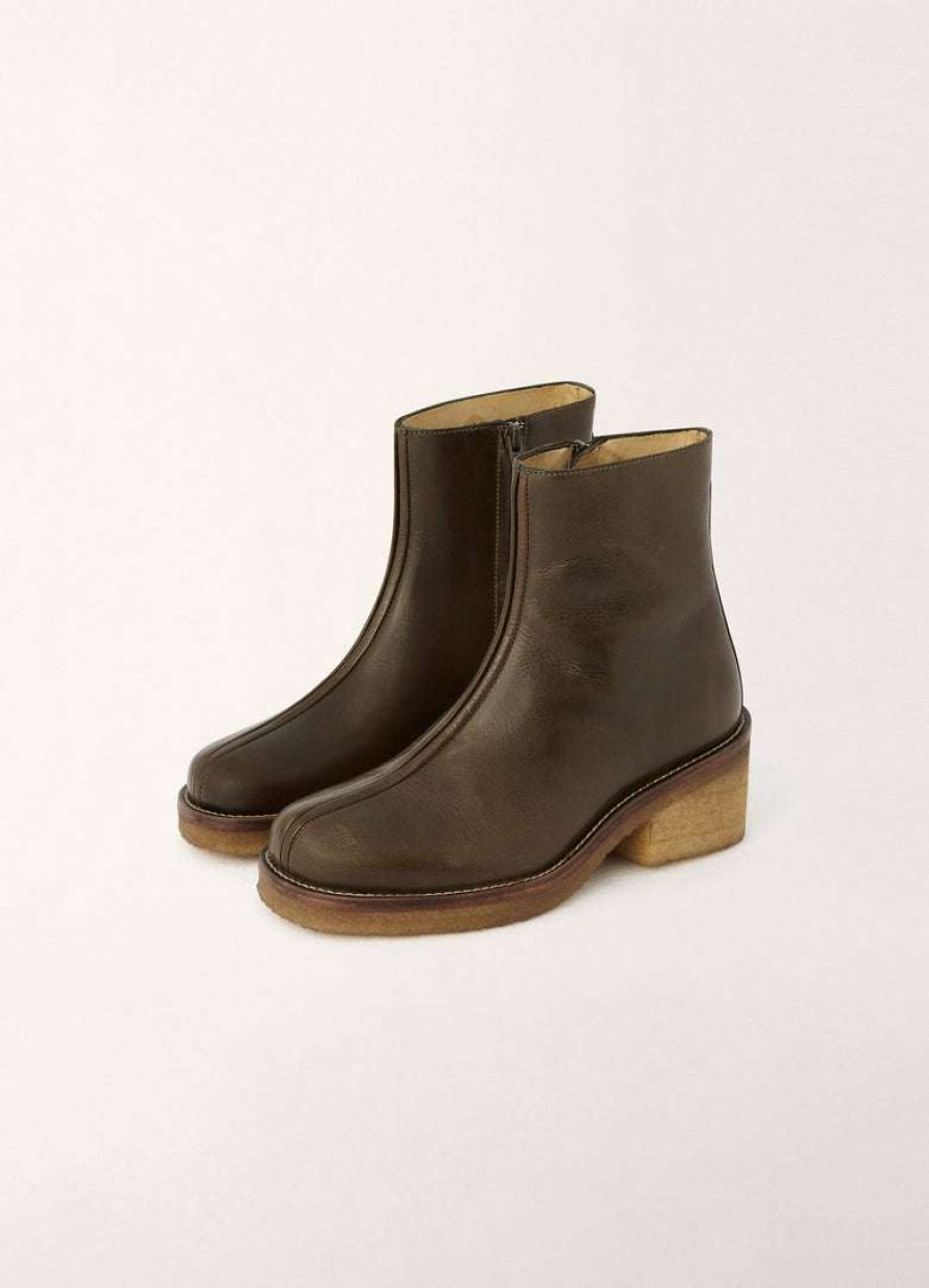 Women * | Lemaire-Uk Women Piped Heeled Boots